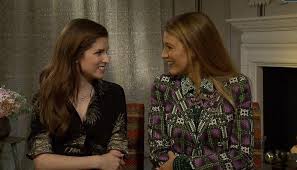 Quando ho letto la sceneggiatura, ho sentito subito che dovevo darle un look ironico, cosa che non era nel libro e nella sceneggiatura. Un Piccolo Favore Il Thriller Sorpresa Dell Anno Arriva In Italia A Dicembre