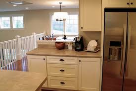 white kitchen cabinets shaker style
