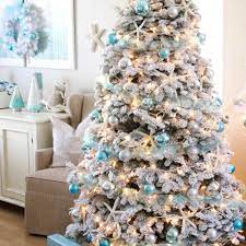 Discover the best coastal christmas tree ideas and decorations for your beach home. 11 Chic Beach Christmas Decorating Ideas