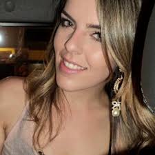 Débora Lutz (@lutzdm)