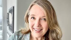 Teresa Whitcher's Instagram, Twitter & Facebook