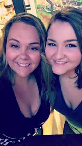 Kelly Struble's Instagram, Twitter & Facebook