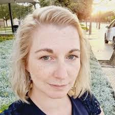 Kay Dunn's Instagram, Twitter & Facebook