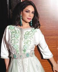 La robe caftan marocaine moderne de luxe de deux pièces : Caftan Marocain Moderne 2020 Boutique En Ligne Boutique Caftans