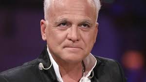 Nino de angelo sag es meinem herzen bitte nicht (2021 germany). Lou Beyer Spricht Im Interview Uber Ihren Vater Nino De Angelo Stern De