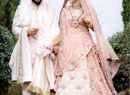 From bollywood celebrities to cricketers, everyone is congratulating the newlyweds. Shop Anushka Sharma Wedding Lehenga Replica Online Artistryc