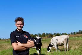 Au tour des présentations de la direction Ferme! 🐄FERME🐄 Directrice:  Daphnée Laflamme