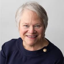 Lynette Hamlin's Instagram, Twitter & Facebook