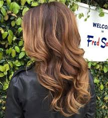 Tie and die recherche google hair styles en 2019. Meche Caramel Sur Cheveux Chatain Quelles Sont Mes Options Archzine Fr Cheveux Chatains Cheveux Bruns Couleur Cheveux