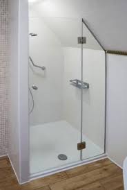 Glasdusche In Der Nische Badezimmer Dachschrage Badezimmer Mit Schrage Glasduschen