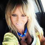 Tara Vandersteen's Instagram, Twitter & Facebook