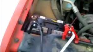 This video shows you how to jump start a dead battery in your 2007 toyota prius. How To Jump Start A Toyota Prius Autoevolution