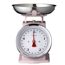 Les 15 Meilleurs Sites Pour Des Cadeaux De Noel Originaux Pas Cher Balance De Cuisine Cuisine Metal Cuisines Retro