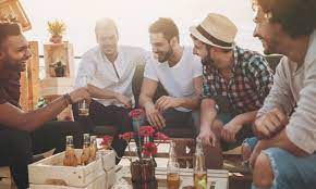 Jga) ist ein hochzeitsbrauch, bei dem verlobte getrennt vom jeweiligen partner vor der eigentlichen hochzeit meist, aber nicht zwingend, geschlechtergetrennt feiern. Junggesellenabschied Tipps Zur Planung Organisation Und Programm