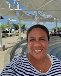 Epa tienen que ir a visitar el @parquemiradoranzoategui en nuestra hermosa  @ciudadorinoco del Municipio Independencia del estado Anzoátegui, no  tenemos nada que envidiar a otro país sencillamente hermoso mirador a pocos  metros