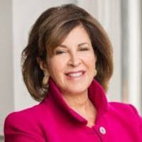 Kristi Hyde's Instagram, Twitter & Facebook