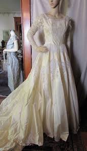 Sale Wedding Dress Bridal Gown Candlelight By Maudesvintageware Bridal Dresses 1960 Wedding Dress 1950 Wedding Dress