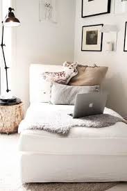 Pin By Anna Bliss On Live Living Room Decor On A Budget Family Room Design Home