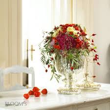 Gesteck Mit Physalis Blumenarrangements Lila Blumen Frische Blumen