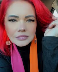 Leila Schuh Beauty Hair