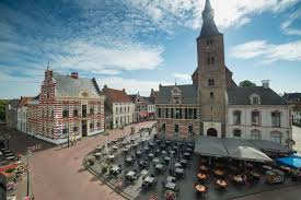 Hattem is a municipality and a town in the eastern netherlands. Waarom Zoveel Mensen Burgemeester Van Hattem Willen Worden Het Verbaast Me Niks Hattem Destentor Nl