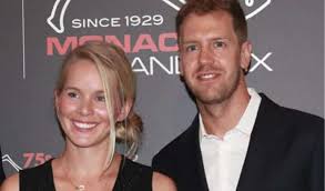 Sebastian vettel hat seine freundin hanna sprater nach 13 jahren beziehung geheiratet. Sebastian Vettel Kindheitsgeschichte Und Unzahlige Biografien