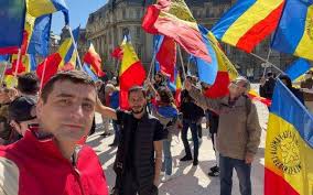 La greve, în piaţa victoriei. Live Text Proteste Simultane In PiaÅ£a Victoriei Din CapitalÄƒ Si La Universitate Impotriva RestricÅ£iilor Impuse In Contextul Pandemiei 10 04 2021 Bursa Ro