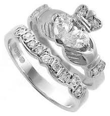 Claddagh Wedding Ring Set Celtic Engagement Rings Claddagh Ring Wedding Claddagh Engagement Ring
