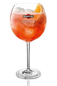 The 7 Exclusive Journal Martini Spritz Hyper Tendance Spritz Martini Alcoholic Drinks