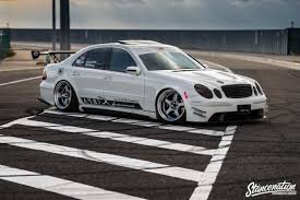 Style Is Everything Toshiki Omura S W211 Mercedes Benz In 2020 Benz Mercedes Mercedes Clk Amg
