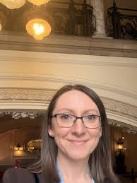 What a day! I left the house at 5:50am, schlepped to London from South  Wales, and got home at 8pm… but it was well worth the effort to attend  HubSpot's GROW conference.