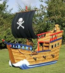 Spielturm Piratenschiff Schafft Viel Freude Fur Ihre Kinder Hinterhof Spielplatz Piratenschiff Kinderspiel Im Freine