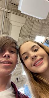 Annie Funk (@anniefunk_)