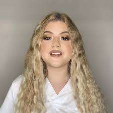 Christie Lopez's Instagram, Twitter & Facebook