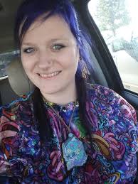 Say hello to the newest member of our team, Lauren Yvonne Pinkney! She's  been with us a few days now, and she's assisting John in jewelry design and  production~ Welcome Lauren 😊 #