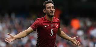 Çalhanoğlu aus türkei ist die nummer nicht im ranking enthalten in der rangliste der fußball torjäger weltrangliste dieser woche (17 mai 2021). Turkei Star Hakan Calhanoglu Wir Haben Wahrscheinlich Die Schwerste Gruppe Kolner Stadt Anzeiger