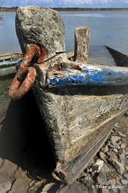 Epaves Cimetiere De Bateaux Ile De Noirmoutier Photos De Bretagne Par Thierry Weber Old Things Shipwreck Abandoned