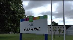 Retrouver la liste complète des lycées grandvilliers avec letudiant.fr. Les Lyceens De Grandvilliers Participent Au Projet Regional Raconte Moi Ta Vie Le Reveil De Neufchatel