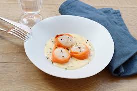 Recette Saint Jacques Au Saumon Fume Sauce Beurre Citron En Video Recette Recette Saint Jacques Saumon Fume Recettes De Cuisine