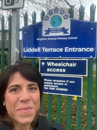 Crystal Hicks (@crystallouisahicks) • Instagram photos and videos