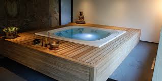 Acquista online o in negozio! Sfioro Infinito Con Jacuzzi Experience Aquazzura
