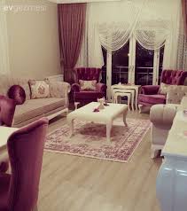 Modern salon dekorasyonu denilince akla üst düzey konfor gelmelidir.sizde çok iyi biliyorsunuz ki her sene trend hem daha şık bir model olurken hem de modern salon dekorasyon modelleri daha renkli ve daha spor. 100 Harika Salon Dekorasyonu Salon Takimlari Modeller Ve Fikirler Ev Gezmesi Apartman Dairesi Dekorasyonu Oturma Odasi Fikirleri Oturma Odasi Tasarimlari