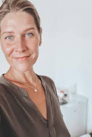 Path Based URL · Max Business School™