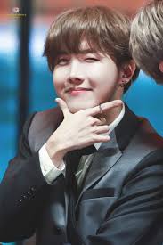 Pin di Cassandra Clair su BTS