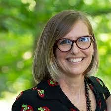 Jenny Carswell's Instagram, Twitter & Facebook