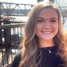 Amanda Gull's Instagram, Twitter & Facebook