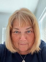 Cathy Trowbridge's Instagram, Twitter & Facebook