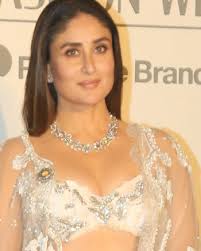 A model wears a design by Australian designers Joelle Morton &amp; Danielle  Mili Picture # 10797