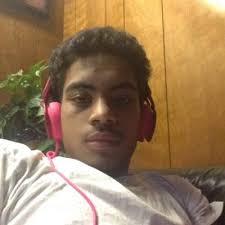 Alberto Dickerson (@lberrt3)