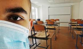 Neben diesen essenziellen gesundheitlichen faktoren, herrscht mittlerweile in vielen bundesländern eine pflicht zum tragen einer gesichtsabdeckung. Bayern Fuhrt Zweiwochige Maskenpflicht Im Unterricht Ein Markus Soder Setzt Prioritat Auf Prasenzunterricht Sonntagsblatt 360 Grad Evangelisch
